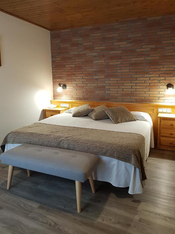 קמפרודון Hotel Sant Roc מראה חיצוני תמונה
