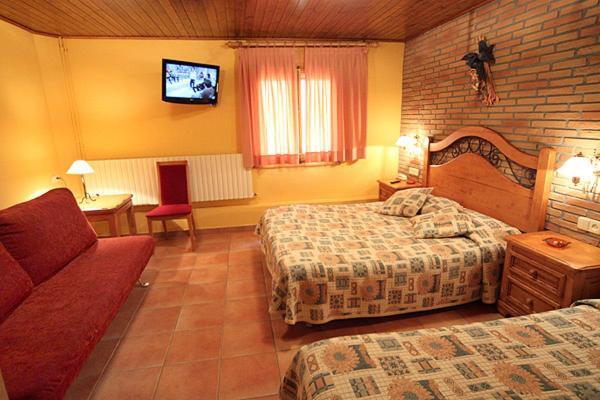 קמפרודון Hotel Sant Roc מראה חיצוני תמונה