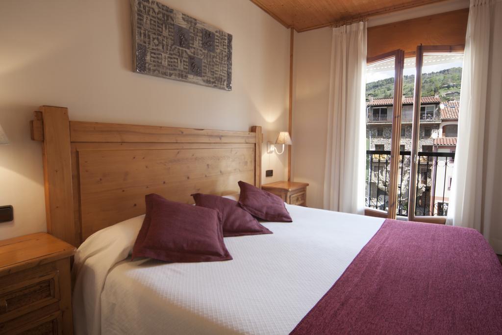 קמפרודון Hotel Sant Roc מראה חיצוני תמונה