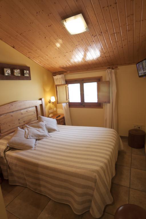 קמפרודון Hotel Sant Roc מראה חיצוני תמונה