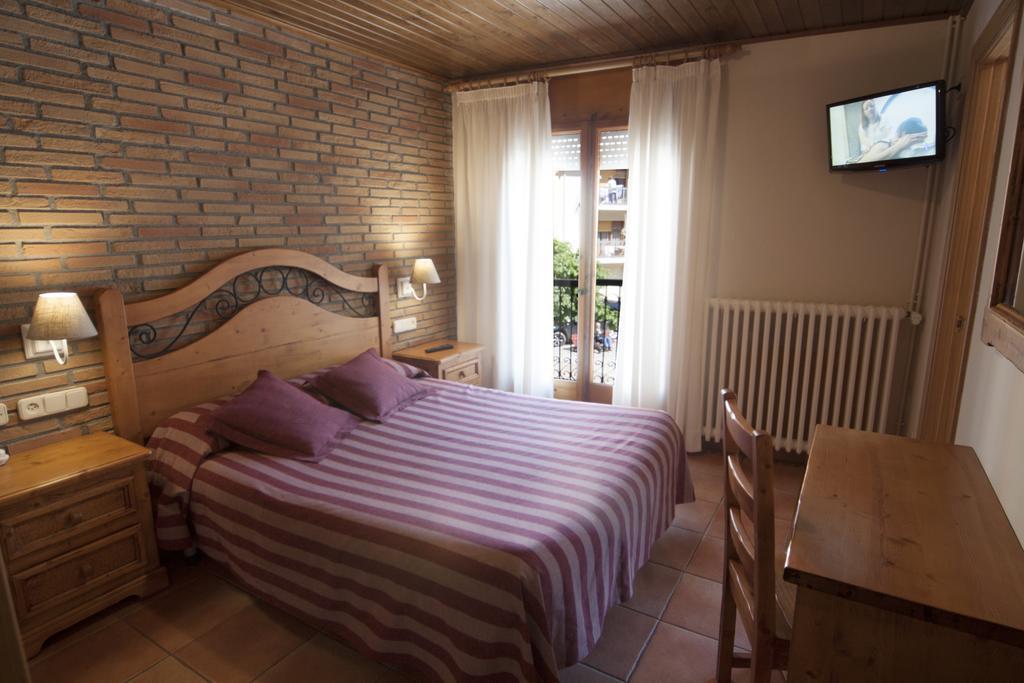 קמפרודון Hotel Sant Roc מראה חיצוני תמונה