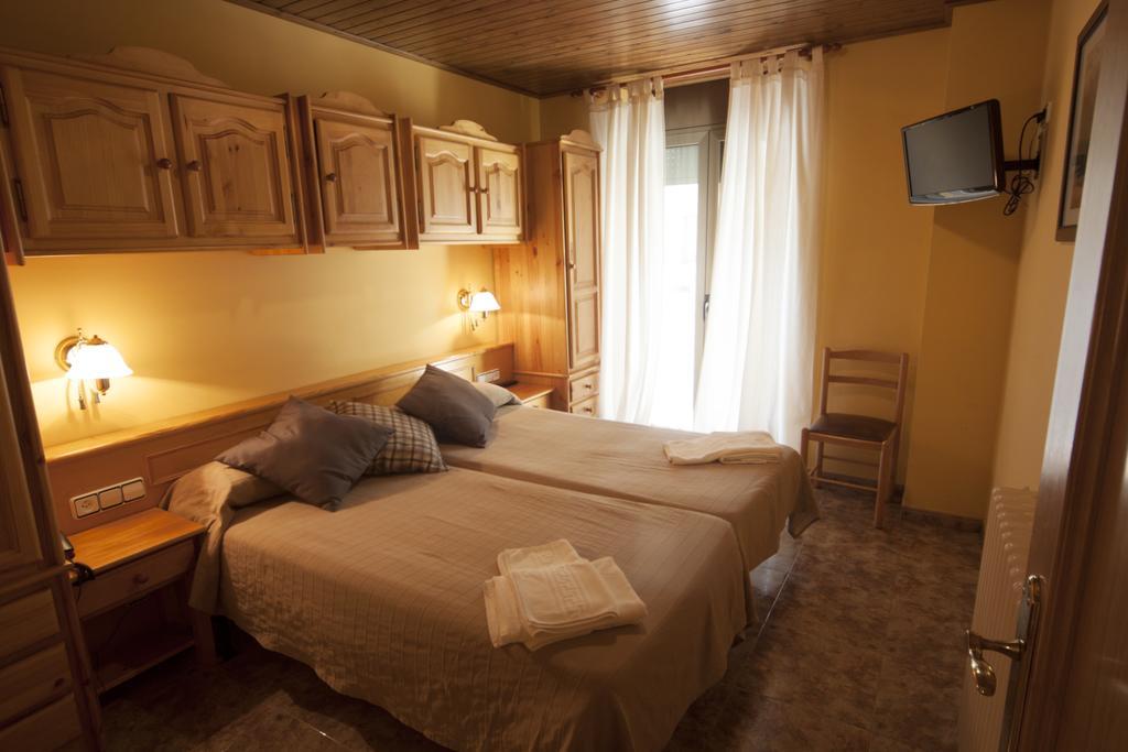 קמפרודון Hotel Sant Roc מראה חיצוני תמונה