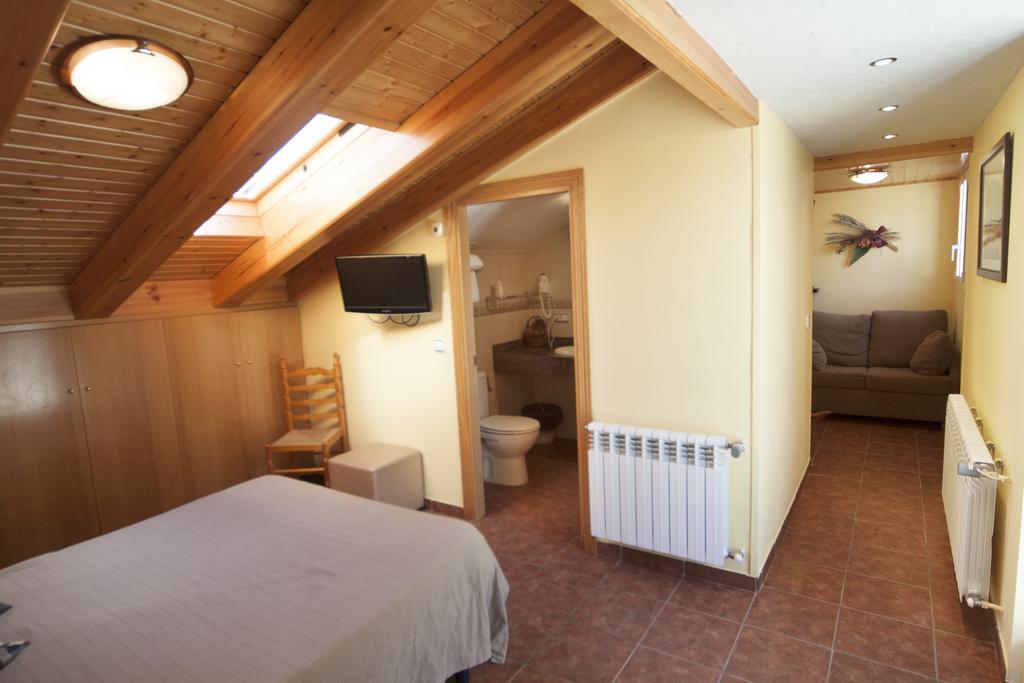 קמפרודון Hotel Sant Roc מראה חיצוני תמונה