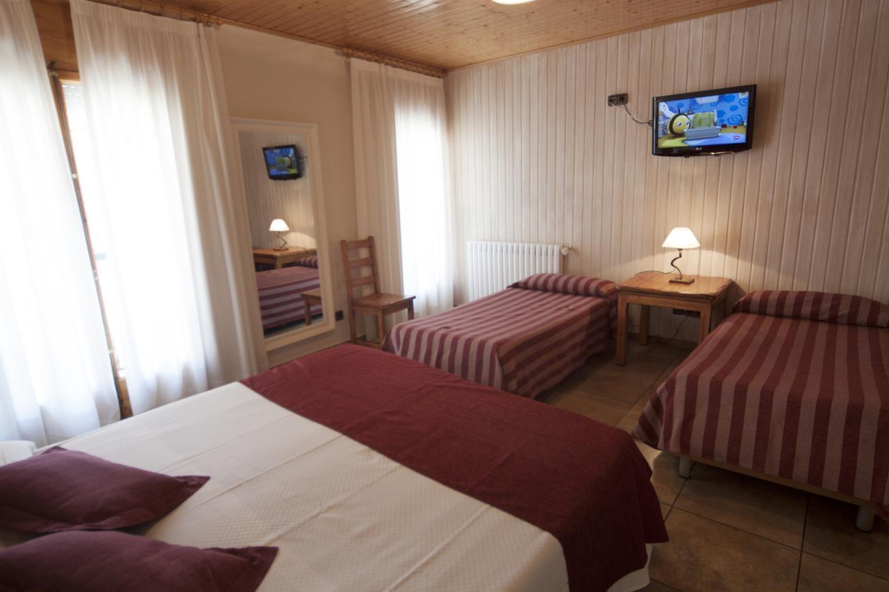 קמפרודון Hotel Sant Roc מראה חיצוני תמונה
