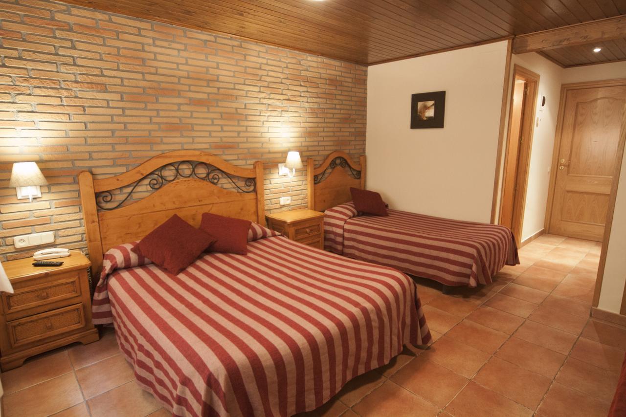 קמפרודון Hotel Sant Roc מראה חיצוני תמונה